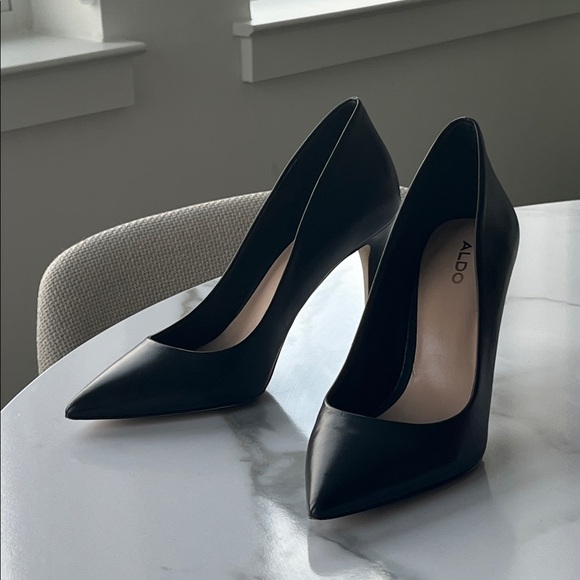 ALDO Classic Black High Heels - Picture 13 of 14